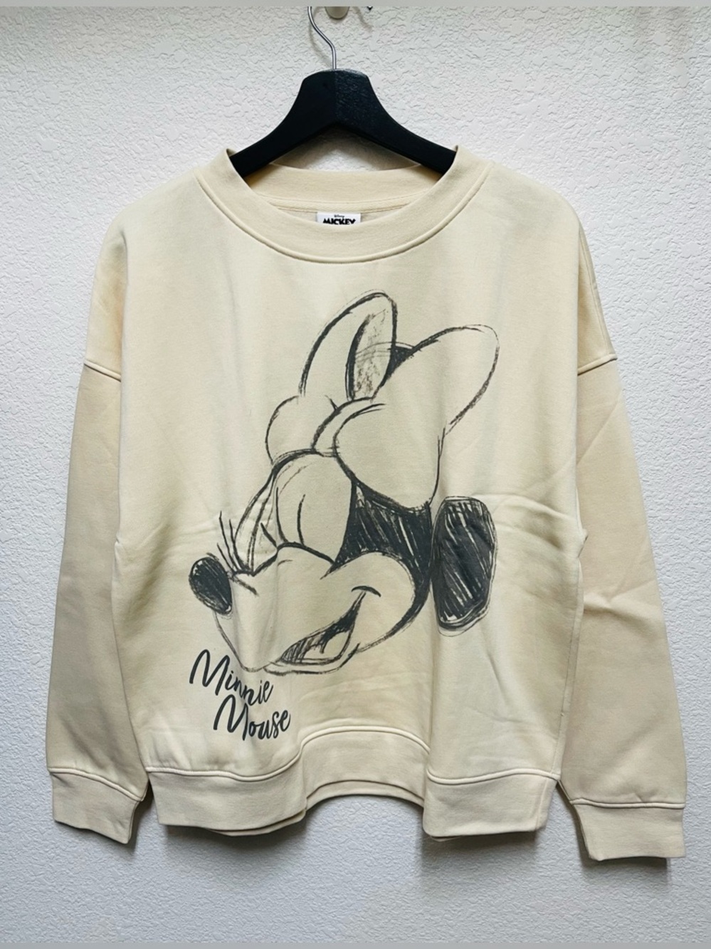 DISNEY MICKEY & FRIENDS Minnie Mouse Cream Graphic Crewneck Sweatshirt Size M